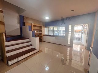 Casa adosada en venta de 3 habitaciones en Mueang Nonthaburi, Nonthaburi
