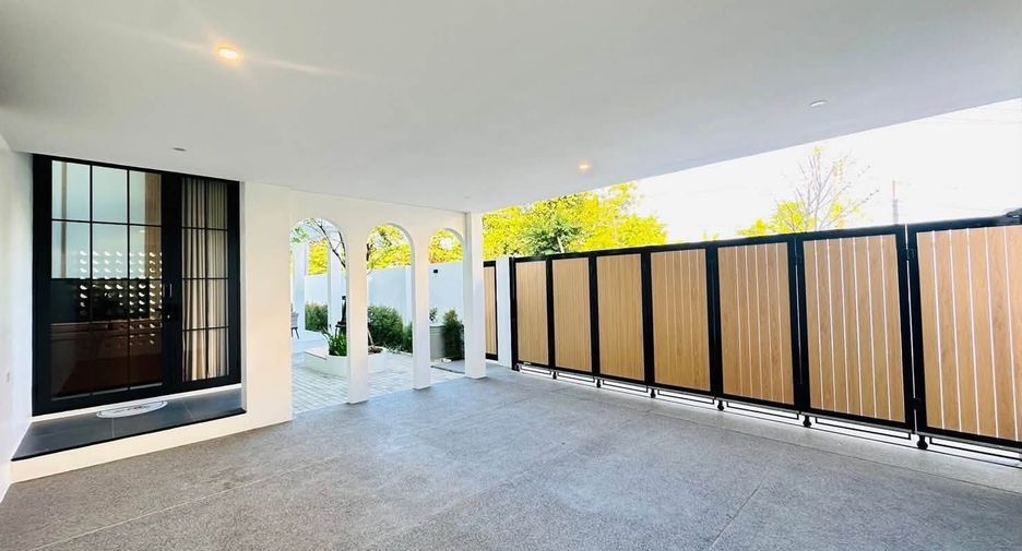For rent 4 bedrooms villa in Hang Dong, Chiang Mai