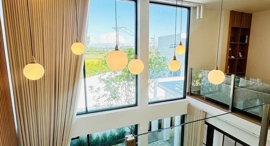 For rent 4 bedrooms villa in Hang Dong, Chiang Mai
