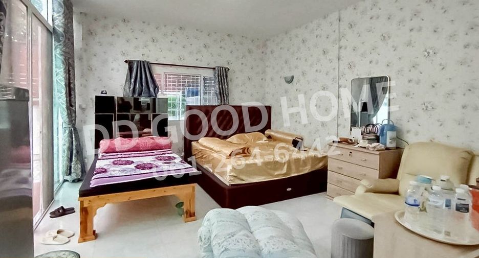 Casa en venta de 4 habitaciones en Bang Kruai, Nonthaburi