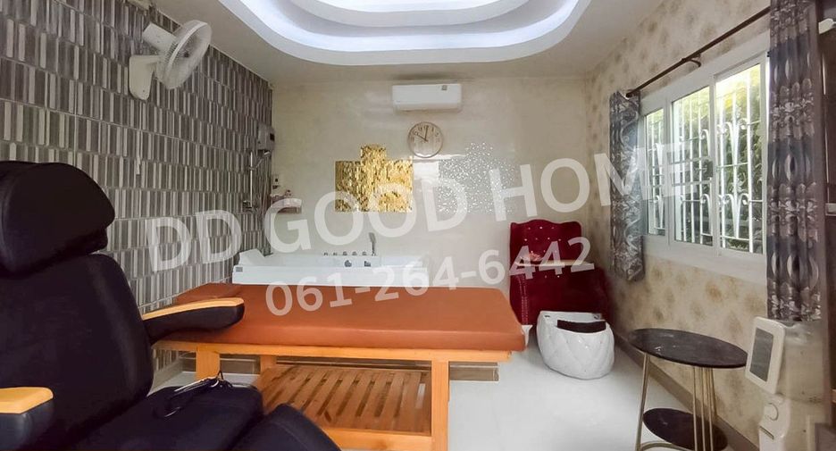 Casa en venta de 4 habitaciones en Bang Kruai, Nonthaburi