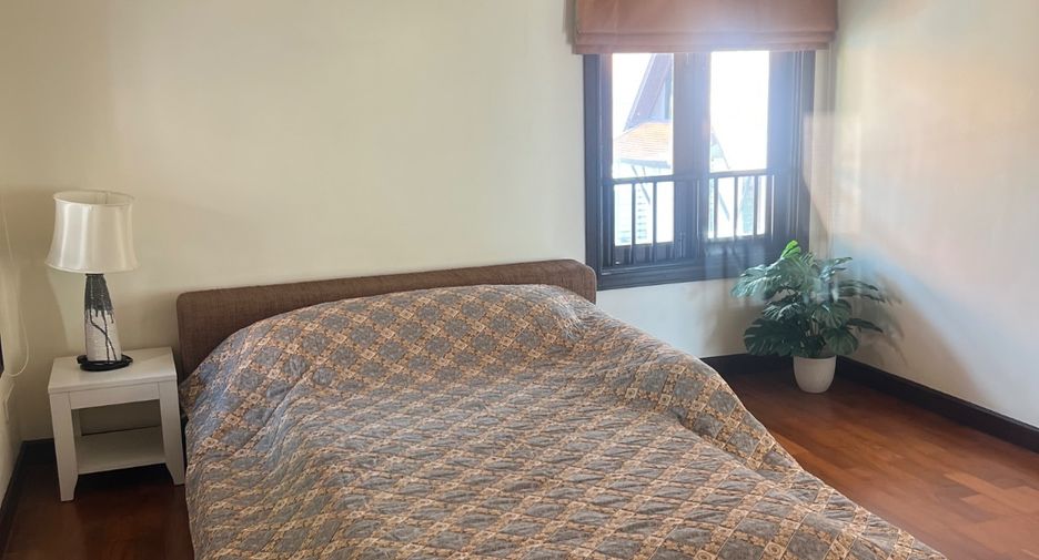 出租 5 卧室 独立屋 在 Chatuchak, 曼谷