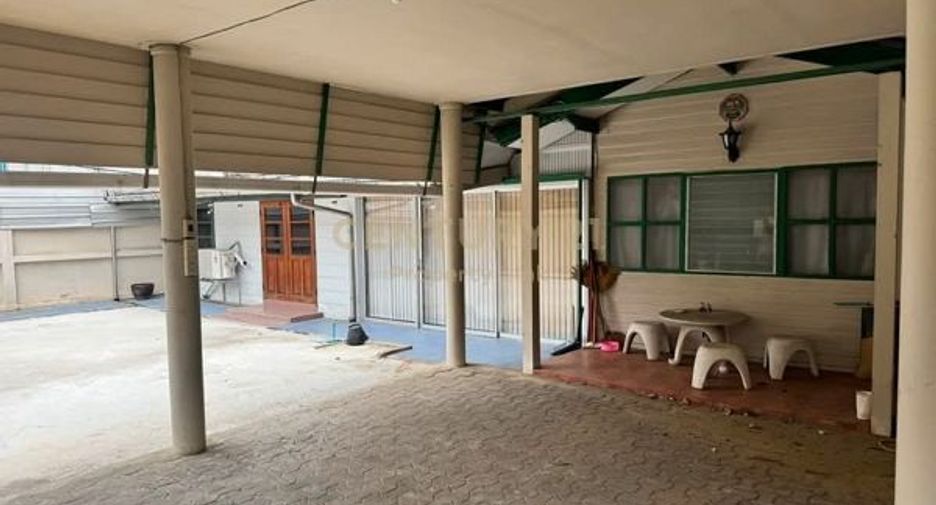 For rent 3 bedrooms house in Phaya Thai, Bangkok