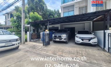For sale 4 bedrooms townhouse in Prawet, Bangkok