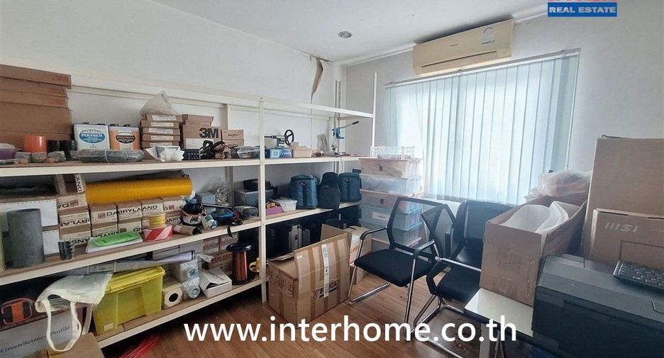 For sale 4 bedrooms townhouse in Prawet, Bangkok