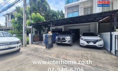 For sale 4 bedrooms townhouse in Prawet, Bangkok