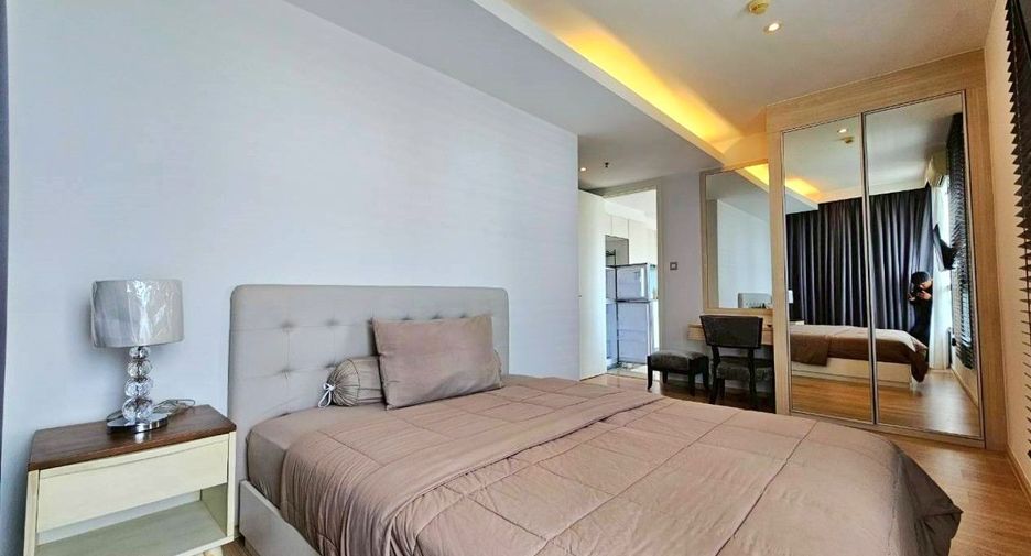 For rent and for sale 1 bed condo in Watthana, Bangkok