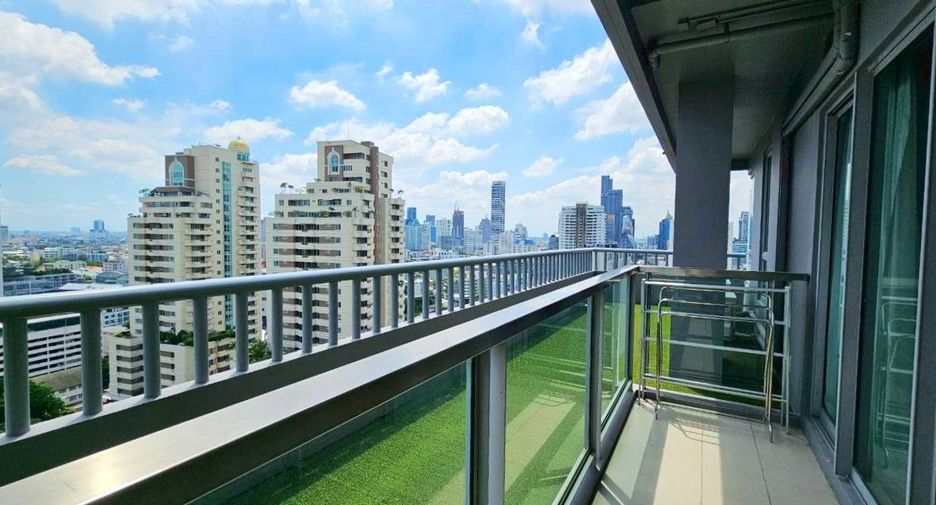 For rent and for sale 1 bed condo in Watthana, Bangkok