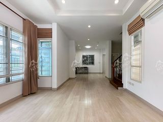 For sale 4 ベッドルーム townhouse 