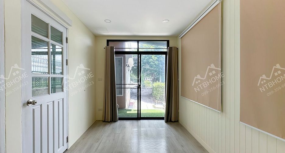 Casa adosada en venta de 4 habitaciones en Bang Kruai, Nonthaburi