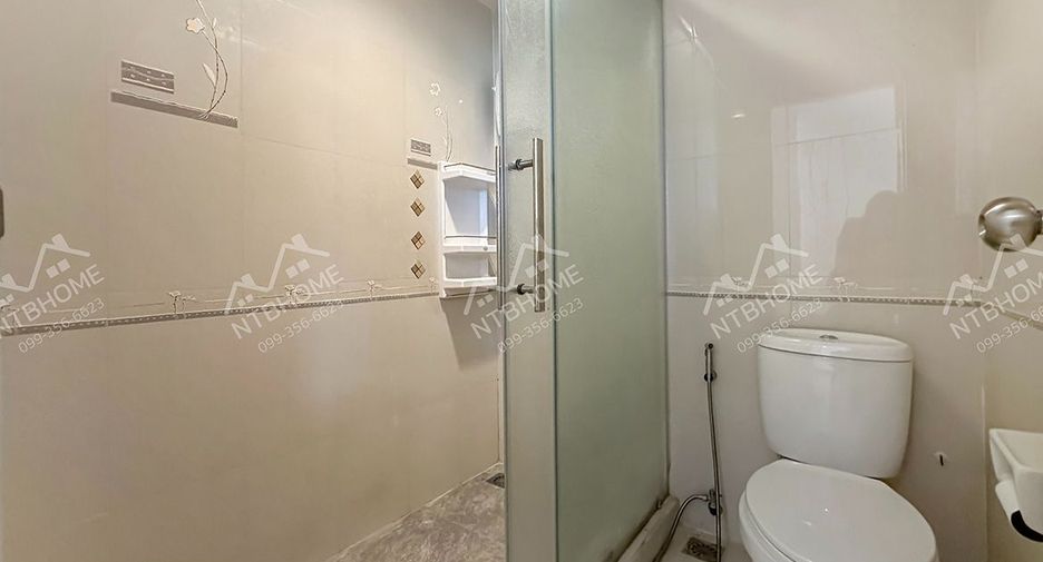 Casa adosada en venta de 4 habitaciones en Bang Kruai, Nonthaburi