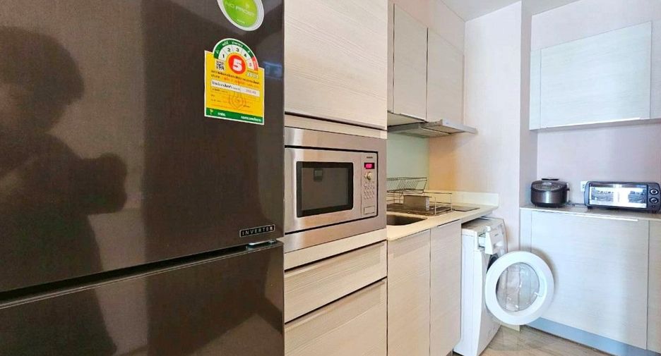 For rent and for sale 1 bed condo in Watthana, Bangkok