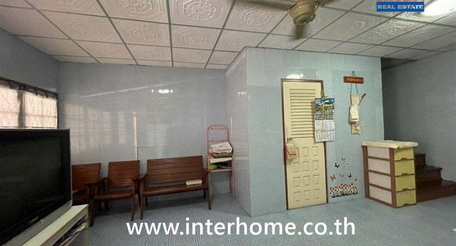 For sale 2 bedrooms townhouse in Bang Kapi, Bangkok