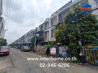 For sale 4 bedrooms townhouse in Bueng Kum, Bangkok