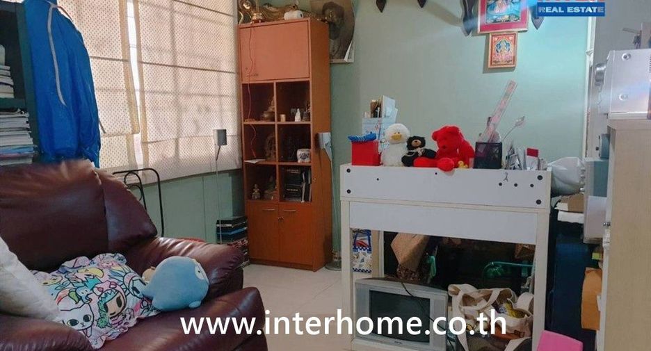 For sale 4 bedrooms townhouse in Bueng Kum, Bangkok