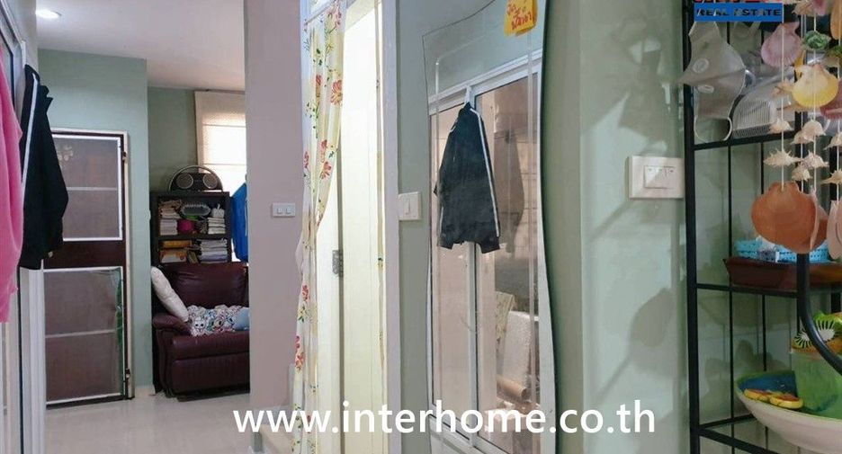 For sale 4 bedrooms townhouse in Bueng Kum, Bangkok