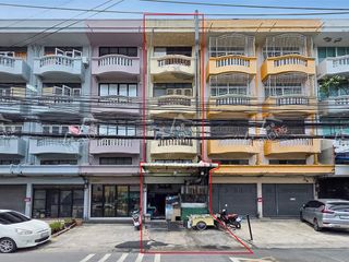 For sale 3 ベッドルーム retail Space 