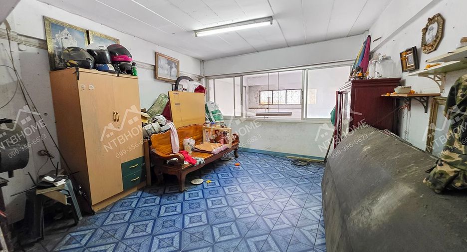 Local comercial en venta de 3 habitaciones 