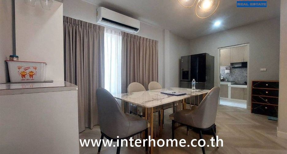 For sale 4 ベッドルーム house in Bang Phli, Samut Prakan