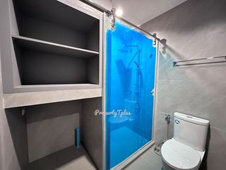 Condo en venta de 2 habitaciones en Khlong Toei, Bangkok