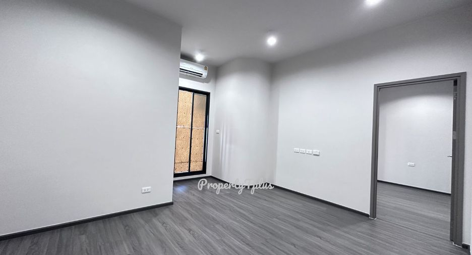 À vendre 2 chambres condo à Khlong Toei, Bangkok