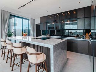 Villa zum Kauf mit 5 Zimmer in Bang Lamung, Chonburi