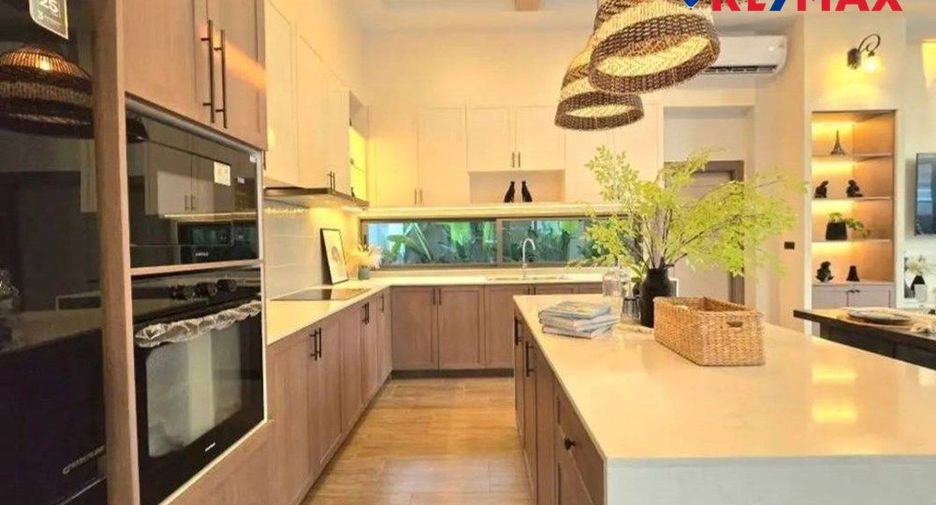 Haus zum Kauf mit 3 Zimmer in Bang Lamung, Chonburi