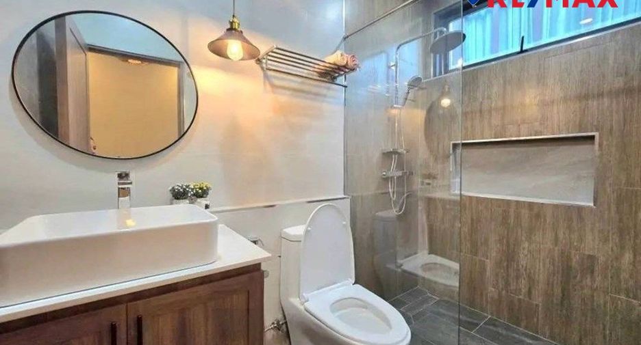 Haus zum Kauf mit 3 Zimmer in Bang Lamung, Chonburi