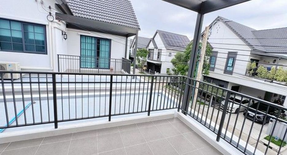 À louer 4 chambres maison à Bang Phli, Samut Prakan