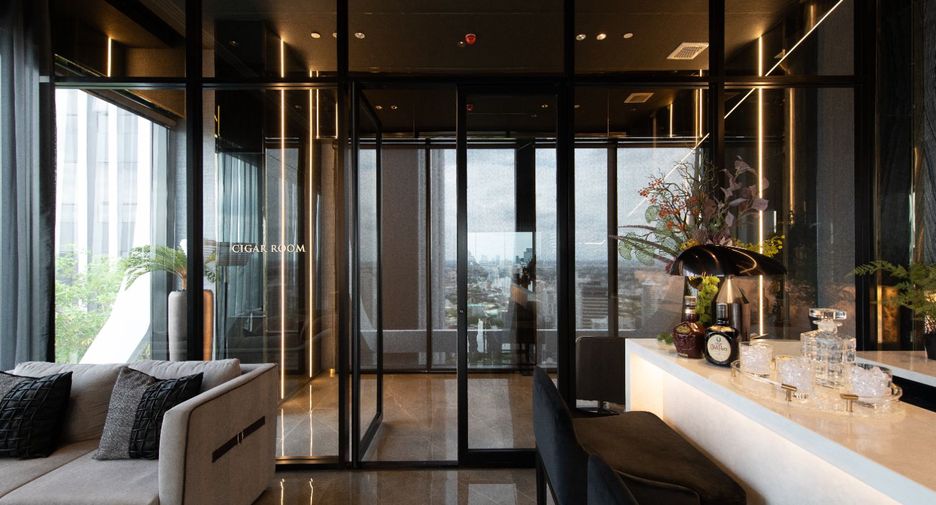 For rent 2 ベッドルーム condo in Watthana, Bangkok