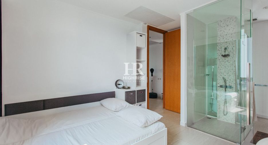 For sale 2 ベッドルーム condo in Bang Lamung, Chonburi