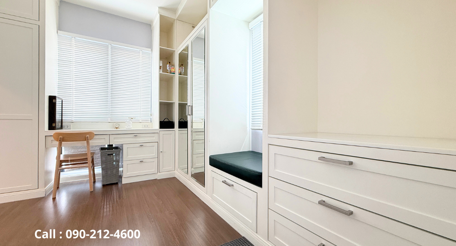 Haus zur Miete mit 4 Zimmer in Prawet, Bangkok