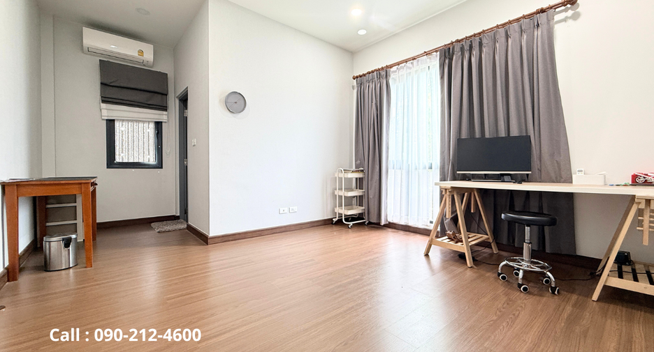Haus zur Miete mit 4 Zimmer in Prawet, Bangkok