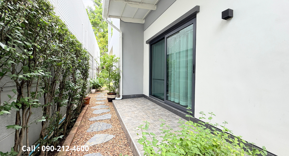 Haus zur Miete mit 4 Zimmer in Prawet, Bangkok