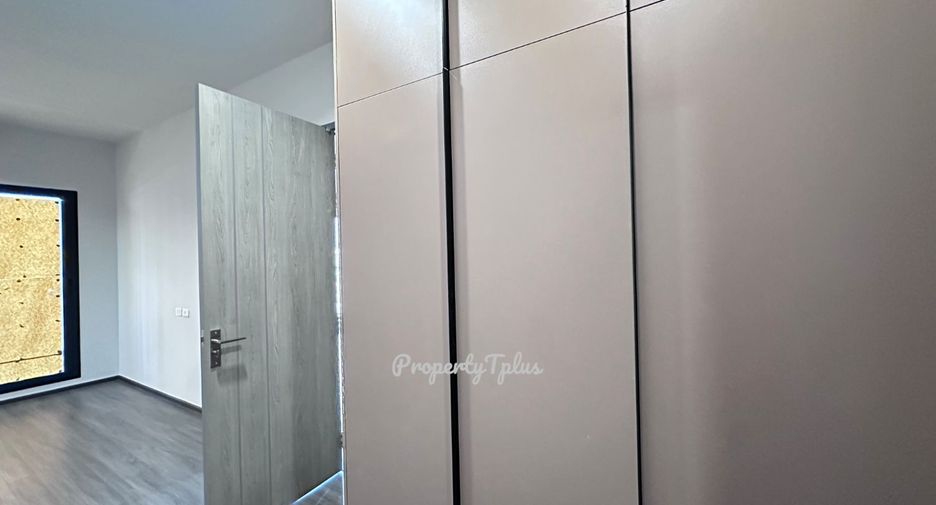À vendre 2 chambres condo à Khlong Toei, Bangkok