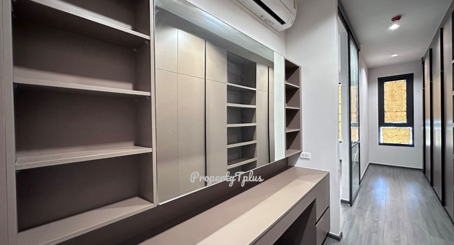 À vendre 2 chambres condo à Khlong Toei, Bangkok