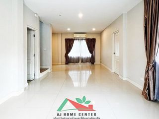 À vendre 4 chambres maison à Phra Samut Chedi, Samut Prakan