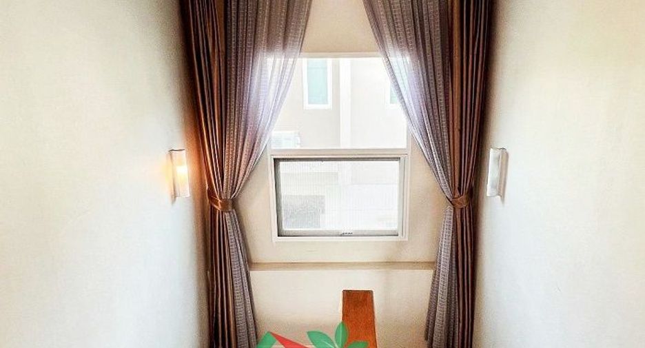Haus zum Kauf mit 4 Zimmer in Phra Samut Chedi, Samut Prakan