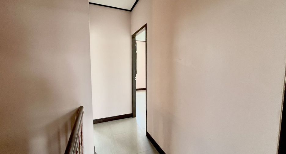 Casa adosada en venta de 3 habitaciones en Mueang Nonthaburi, Nonthaburi