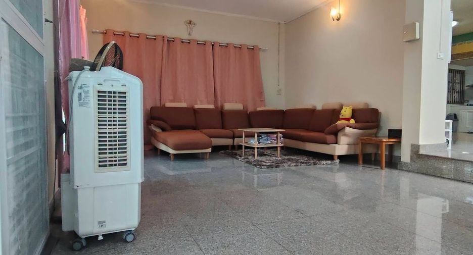 For rent 3 bedrooms house in Bueng Kum, Bangkok