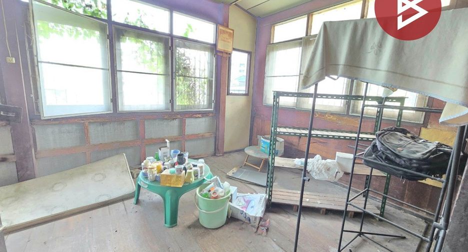 Casa en venta de 3 habitaciones en Phra Samut Chedi, Samut Prakan