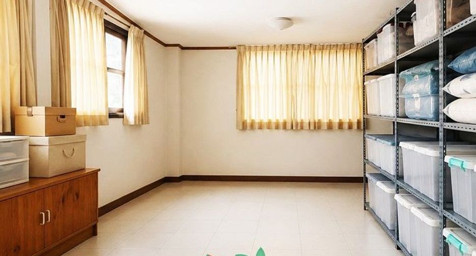 Casa adosada en venta de 4 habitaciones en Lam Luk Ka, Pathum Thani