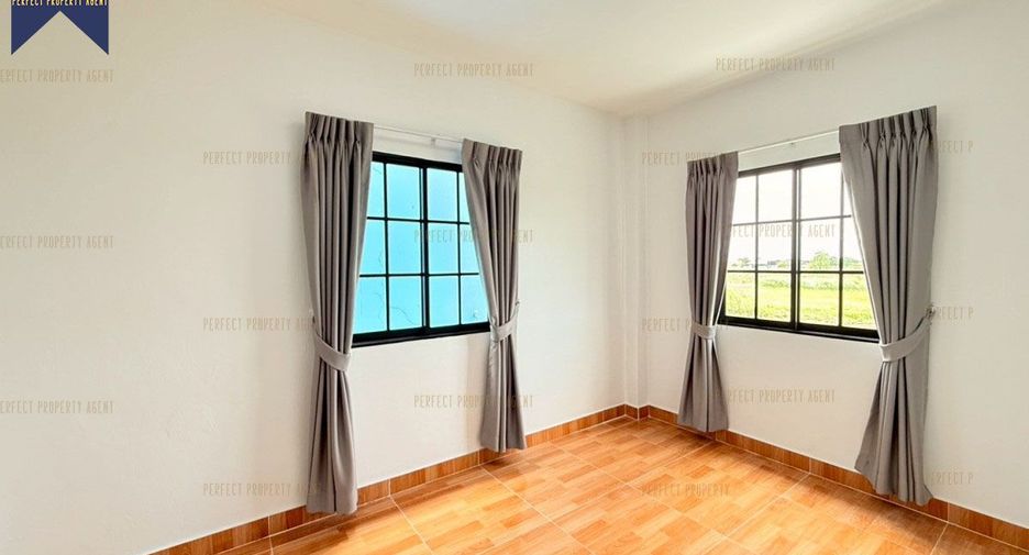 For sale 4 bedrooms townhouse in Nong Chok, Bangkok