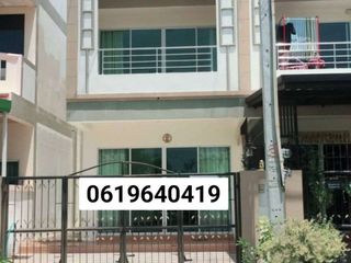 For sale 2 bedrooms townhouse in Bang Lamung, Chonburi
