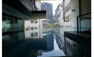 À vendre 1 chambre condo à Khlong Toei, Bangkok