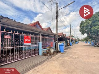 出售 2 卧室 联排别墅 在 Si Racha, Chon Buri