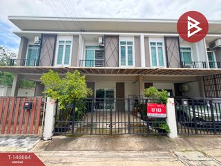 出售 2 卧室 联排别墅 在 Si Racha, Chon Buri