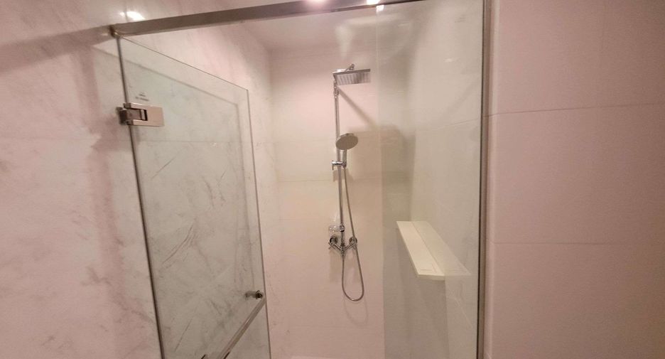 For rent そして for sale 2 ベッドルーム condo in Watthana, Bangkok