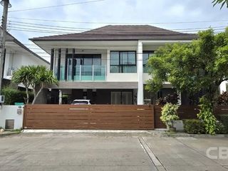 For sale 4 bedrooms house in Prawet, Bangkok