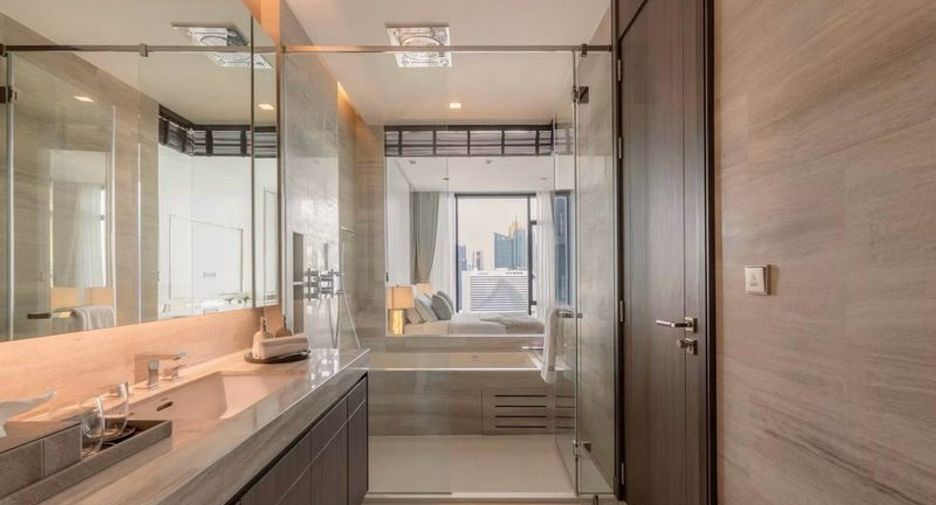 For rent 2 bedrooms condo in Khlong Toei, Bangkok